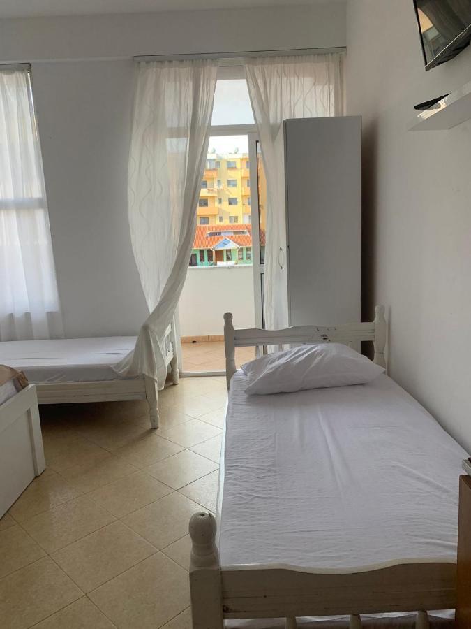 Elio'S Room Durres Bagian luar foto
